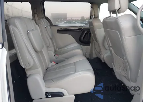 2014 Chrysler Town & Country Limited z USA, uszkodzony, nr VIN 2C4RC1GG2ER373528